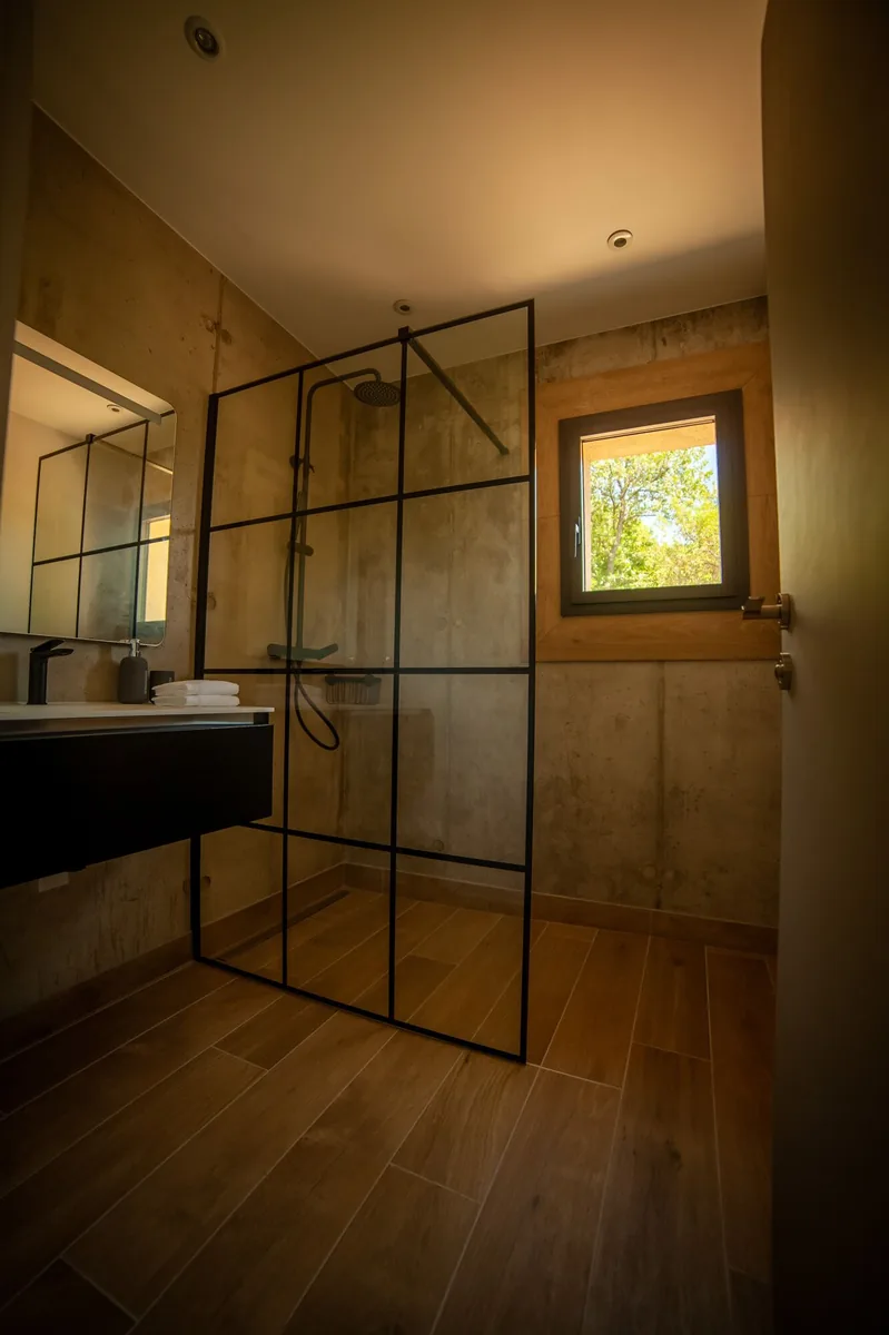 Salle d'eau de la chambre 2 — Villa Corian